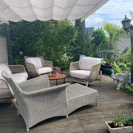 Fleur Apartment *